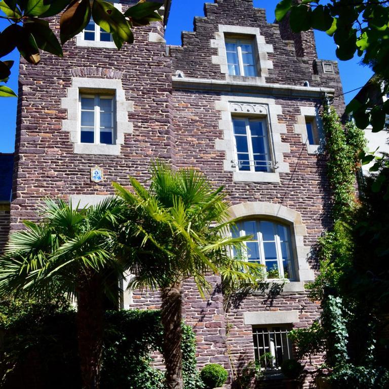 Castel Jolly Bed & Breakfast Rennes Eksteriør bilde